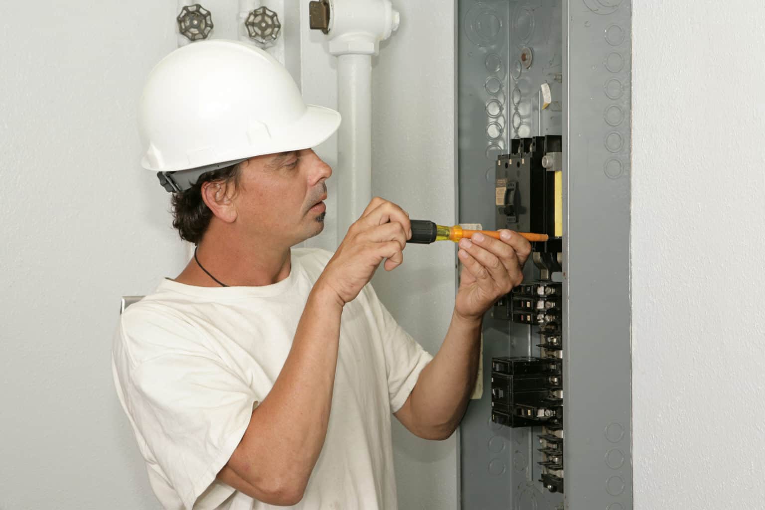 electrician-Installing